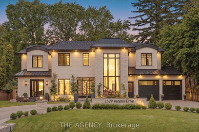 1529 Venetia Drive Oakville ON L6L 1K8