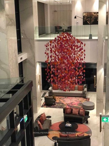 9 Mabelle Avenue 1226