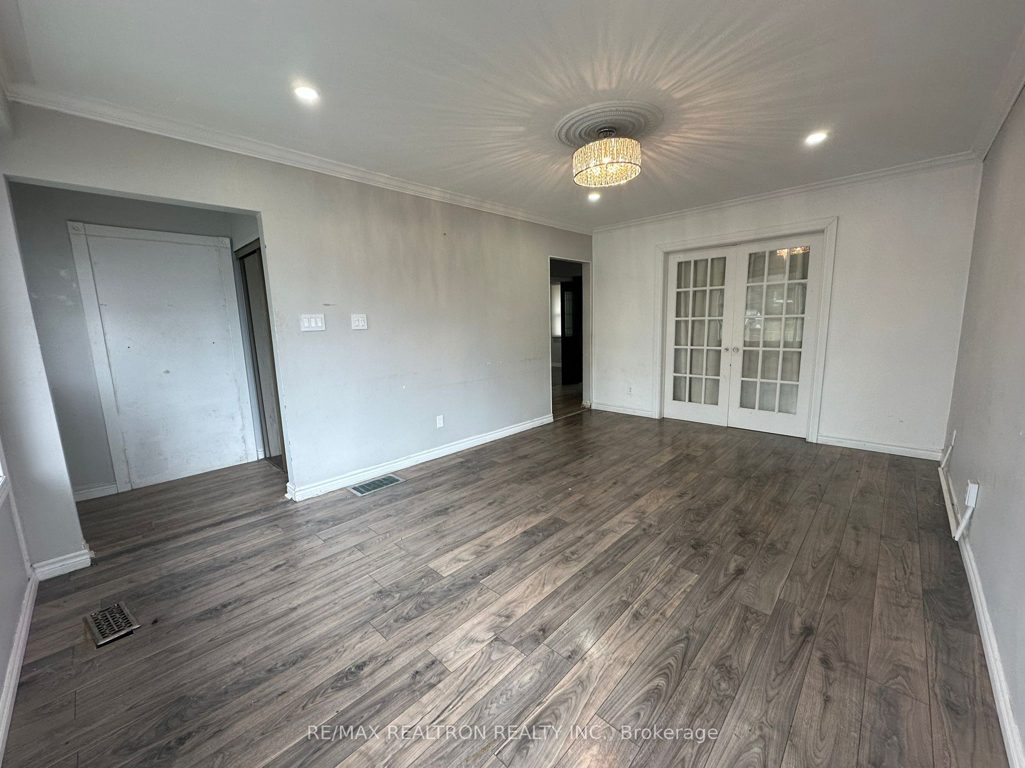 125 Treverton Drive