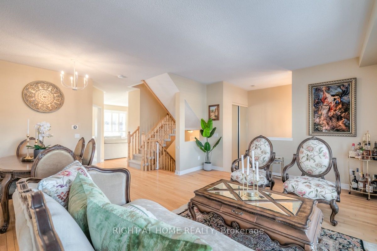 63 Snowy Meadow Avenue