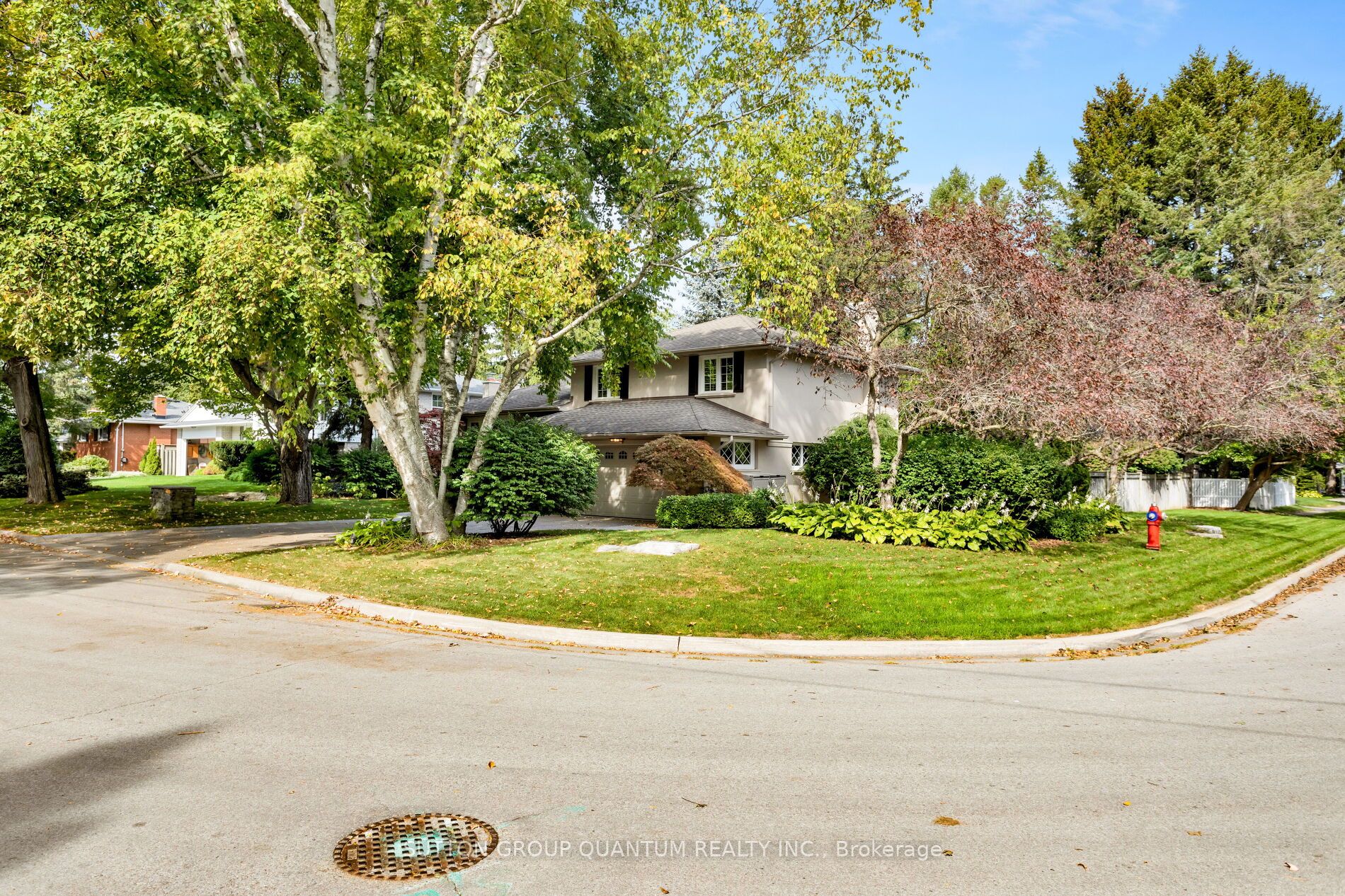 1211 Cloverbrae Crescent