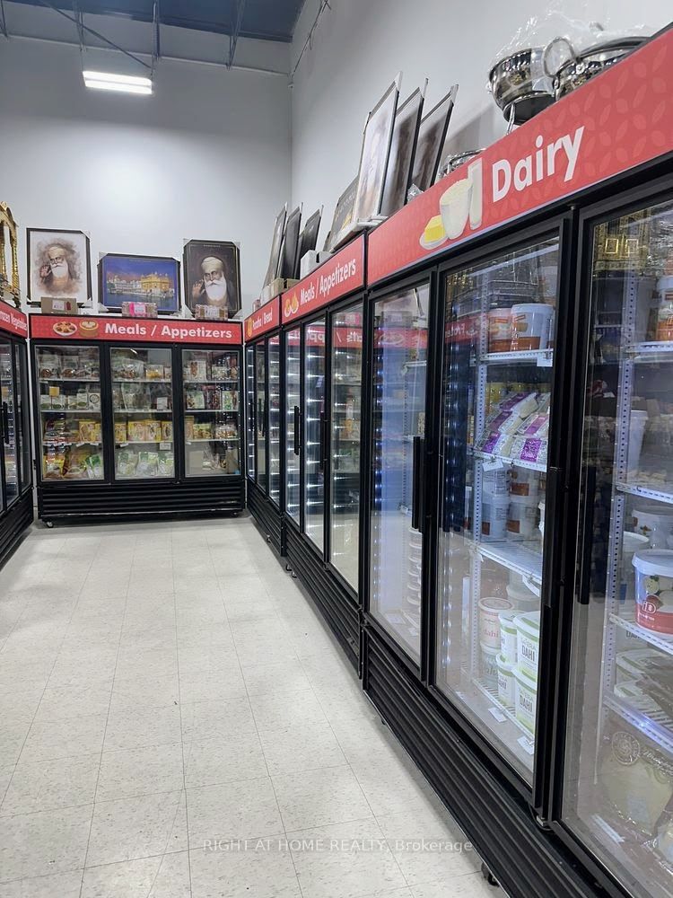 1541 Merivale Road Unit G
