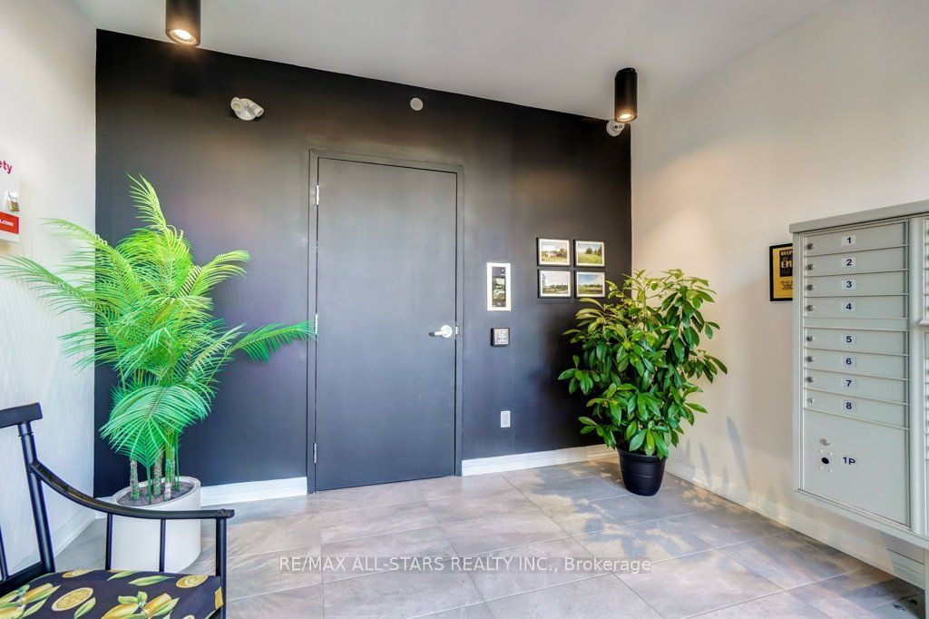 164 Cemetery Road 301