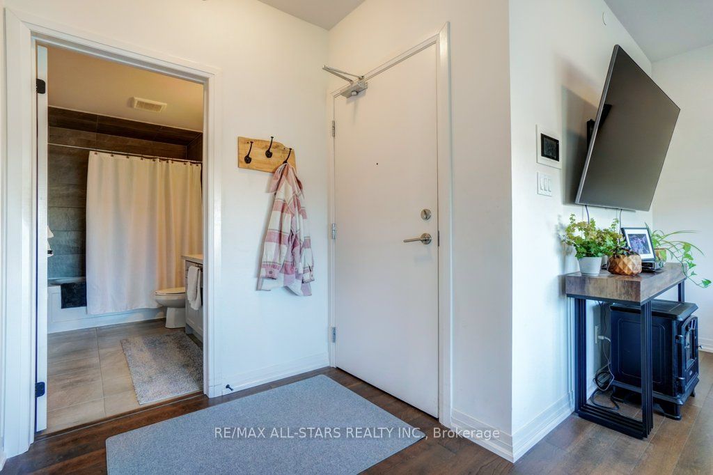 164 Cemetery Road 301