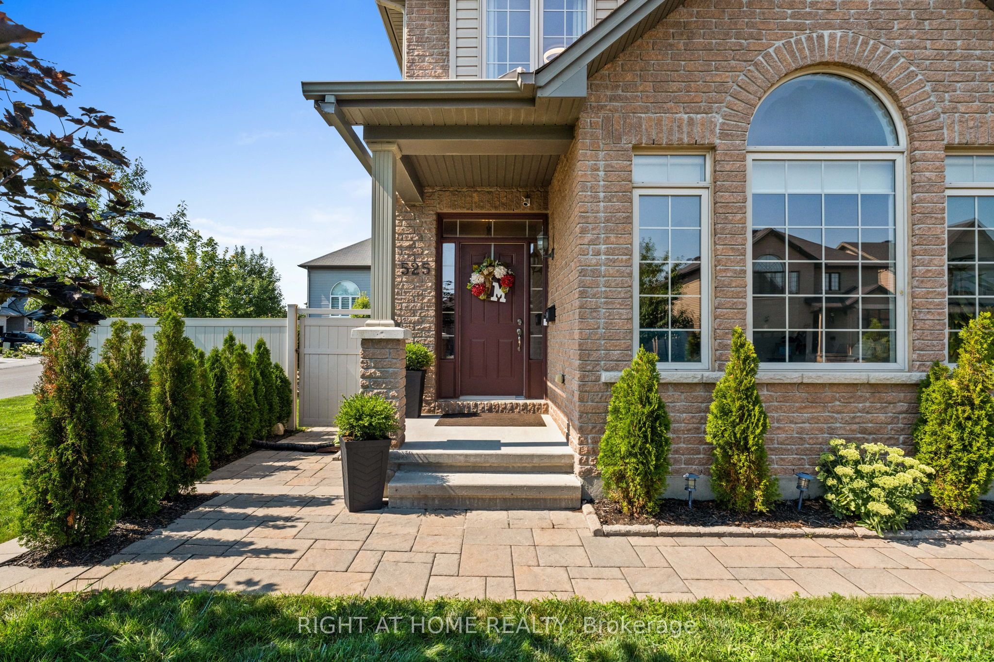 525 PEERLESS Street
