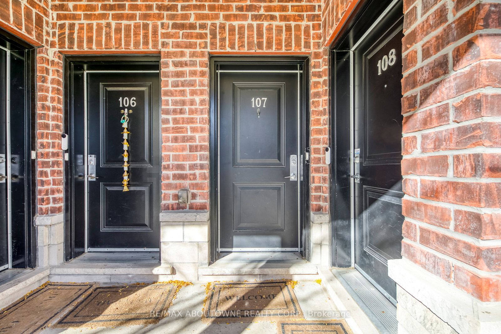 40 Carnation Avenue 107