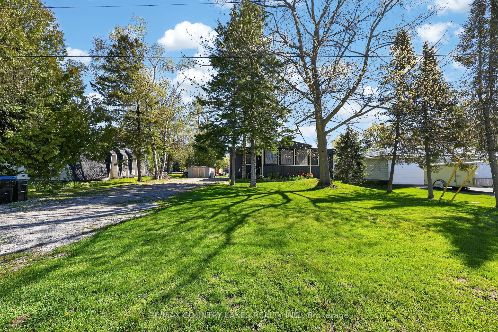 19 Poplar Crescent