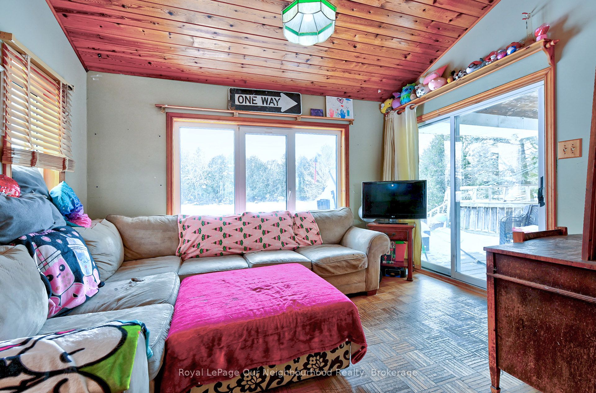 563 Cam Fella Boulevard