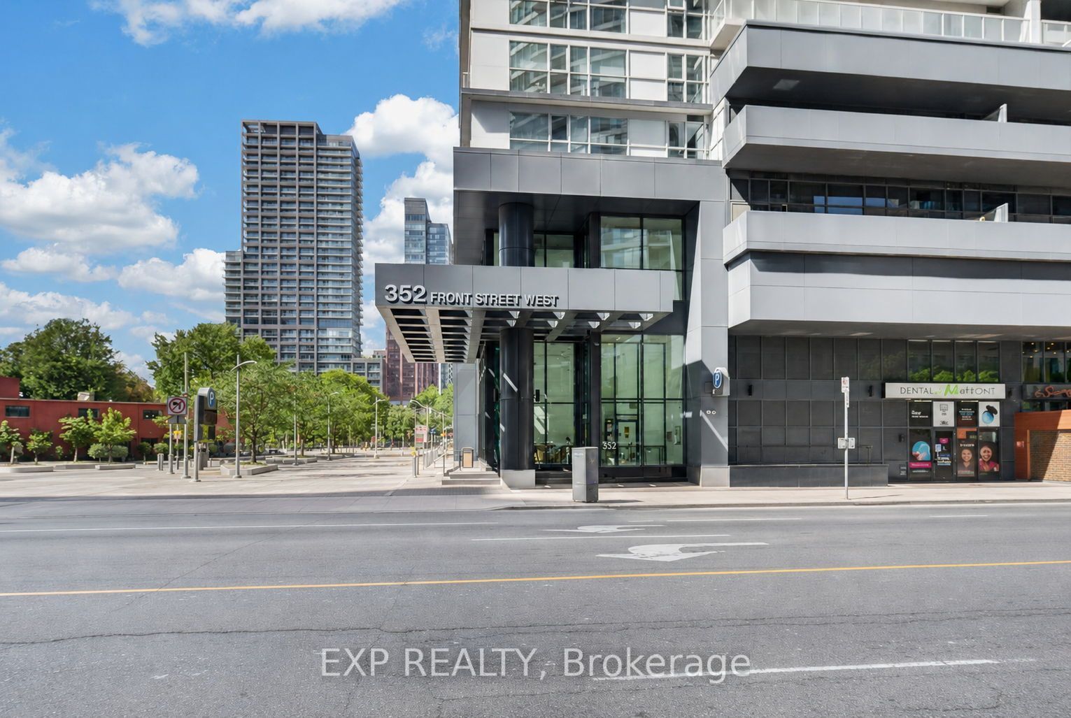 352 Front Street W 1916