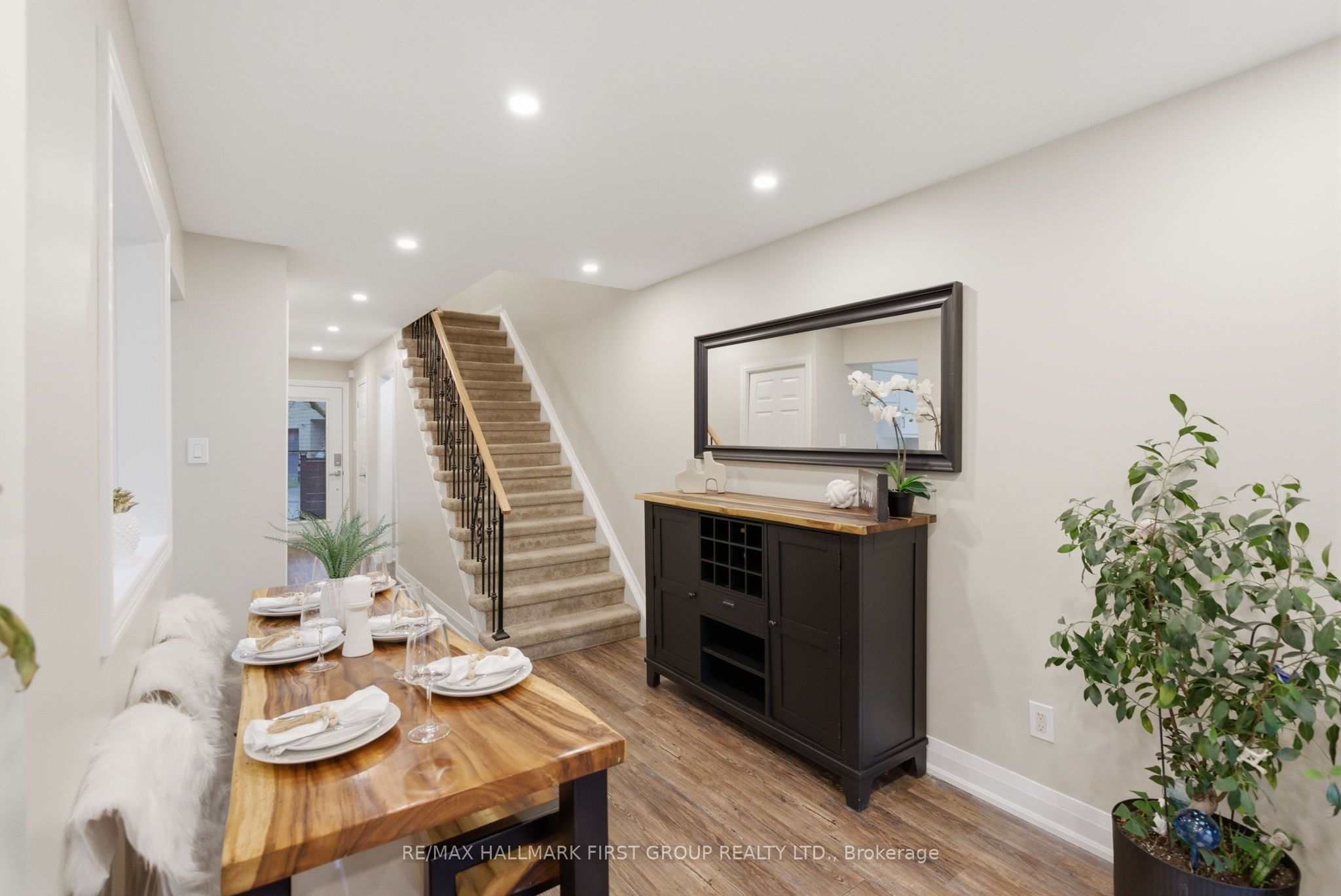 61 Foster Crescent 61