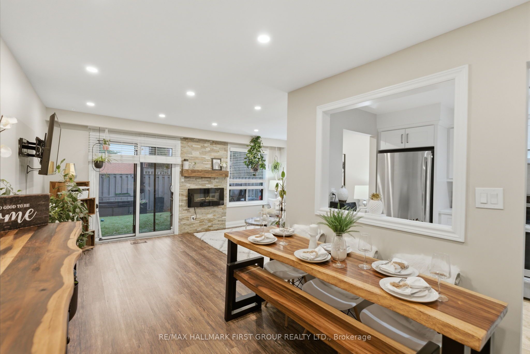 61 Foster Crescent 61