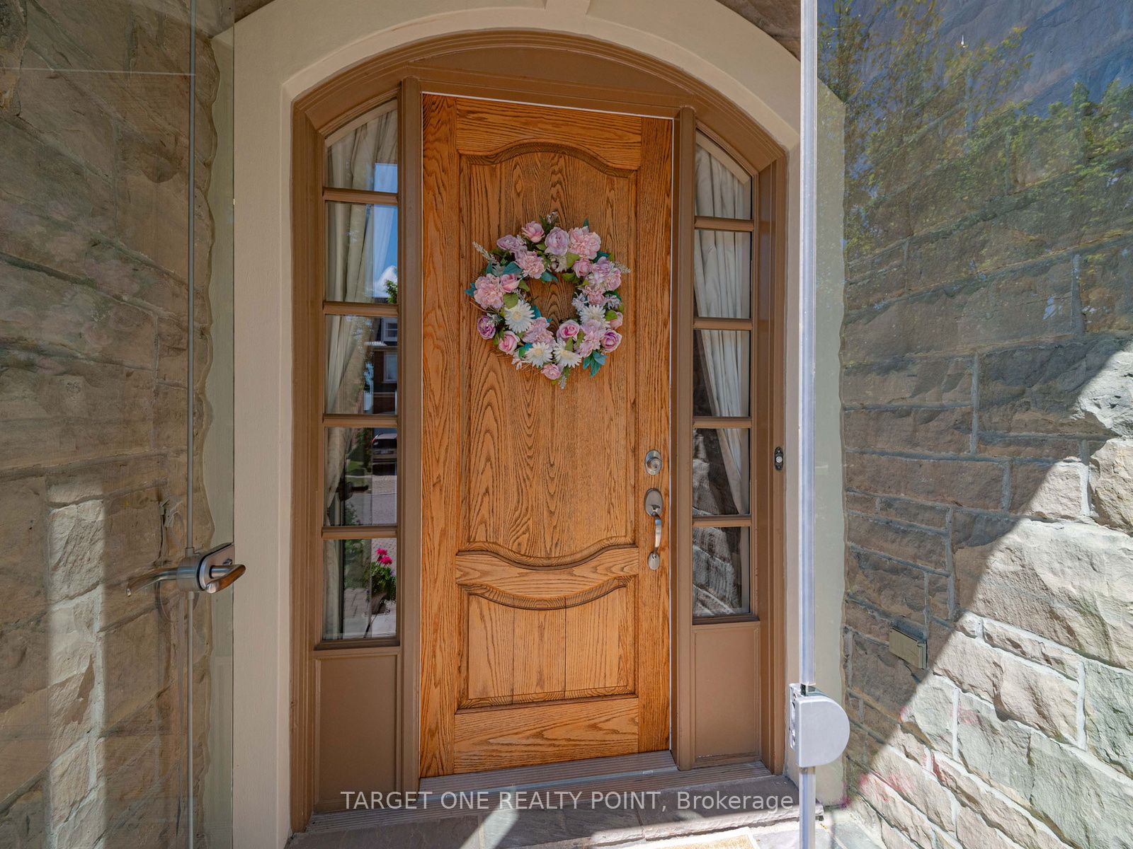 20 Ormsby Court