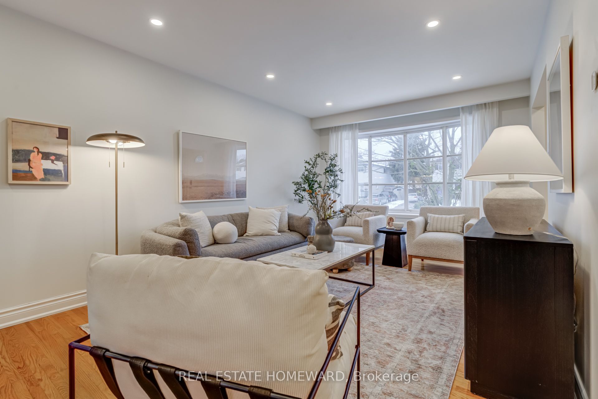 783 Dodsworth Crescent