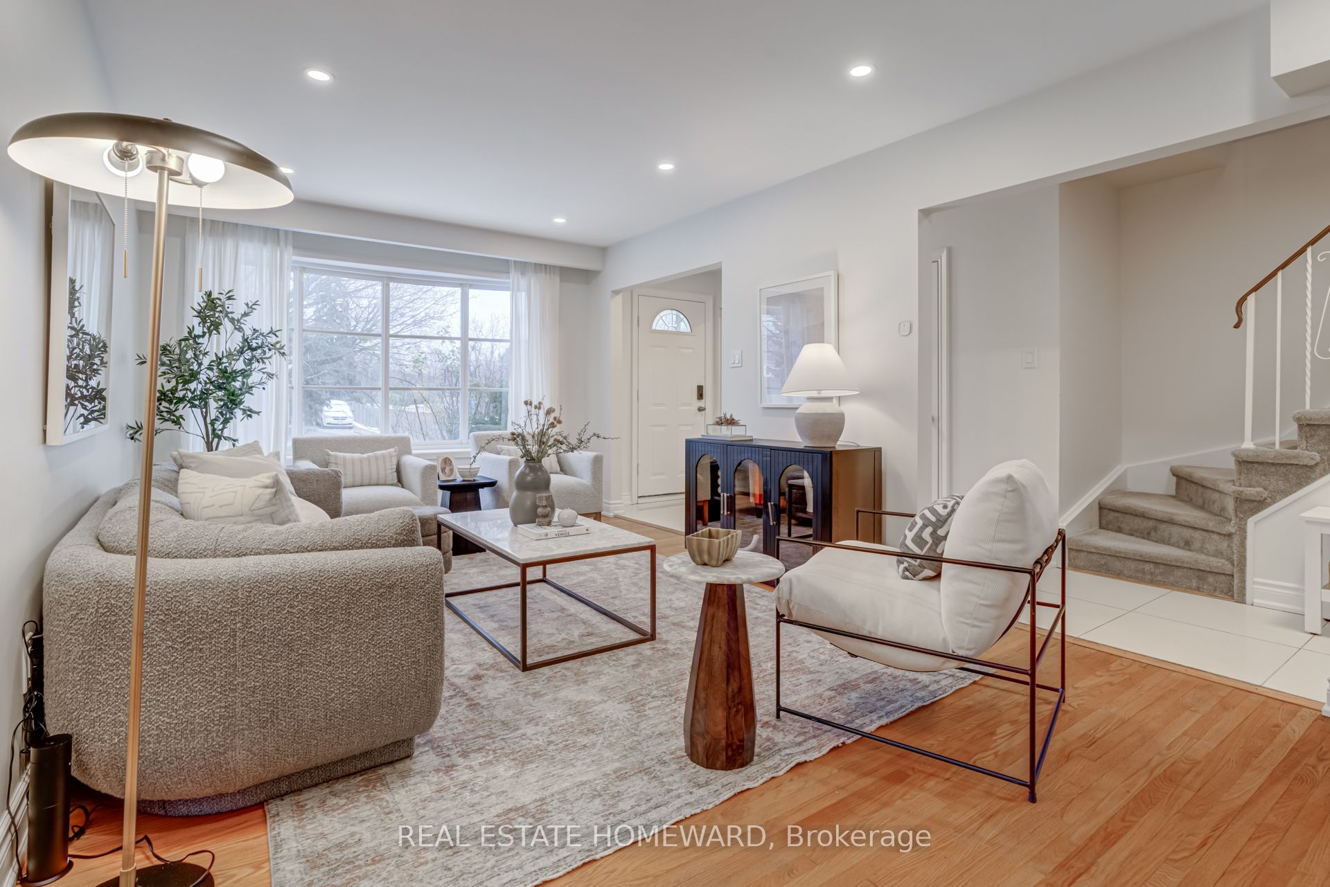 783 Dodsworth Crescent