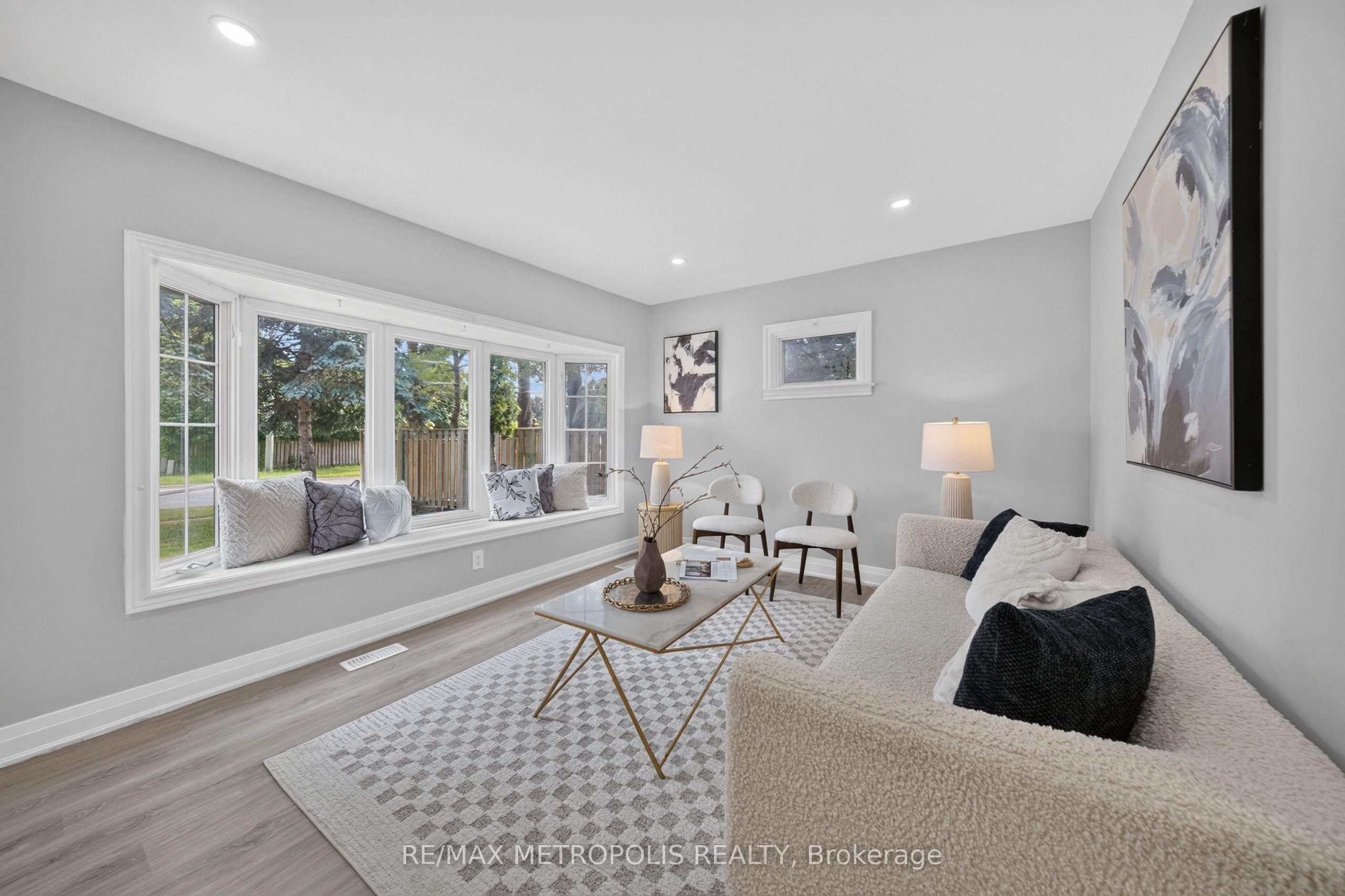 208 Palmerston Avenue