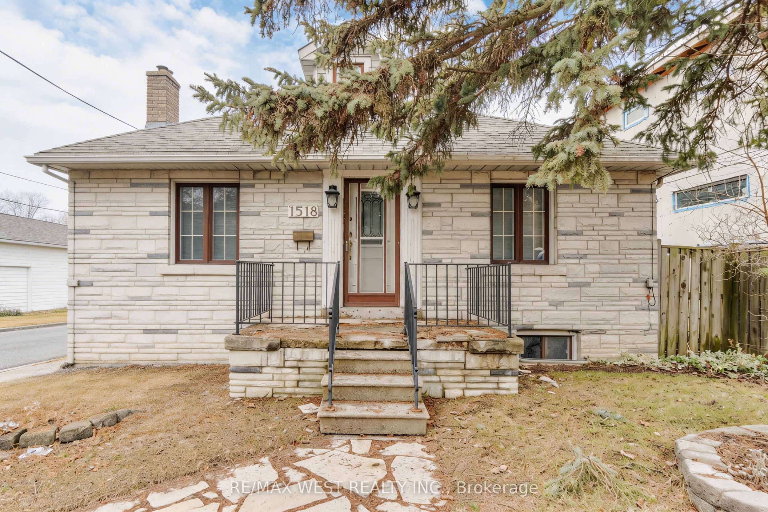 1518 Cawthra Road