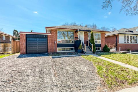 82 Celestine Drive Toronto W09 ON M9R 3N4