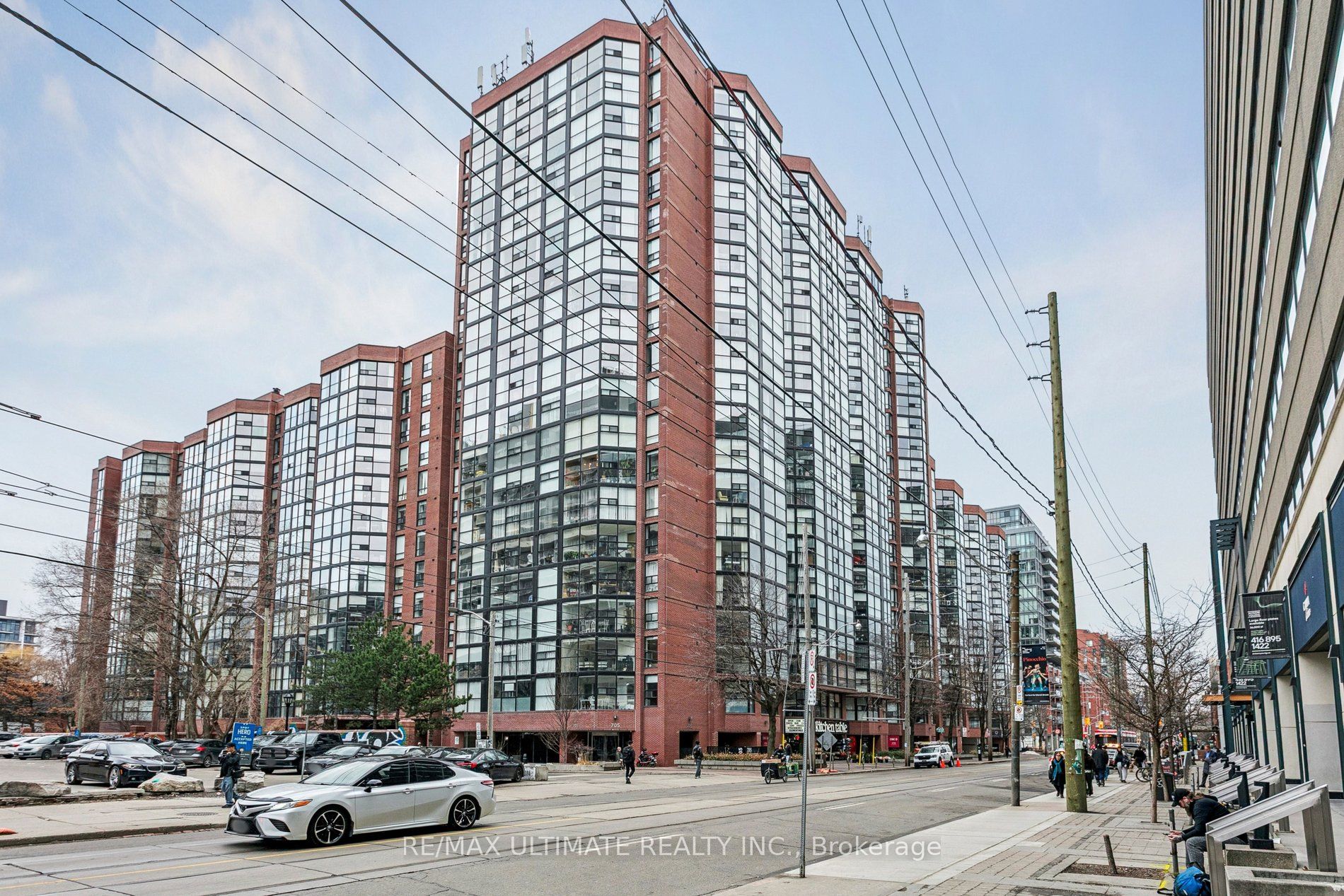 705 King Street W PH08