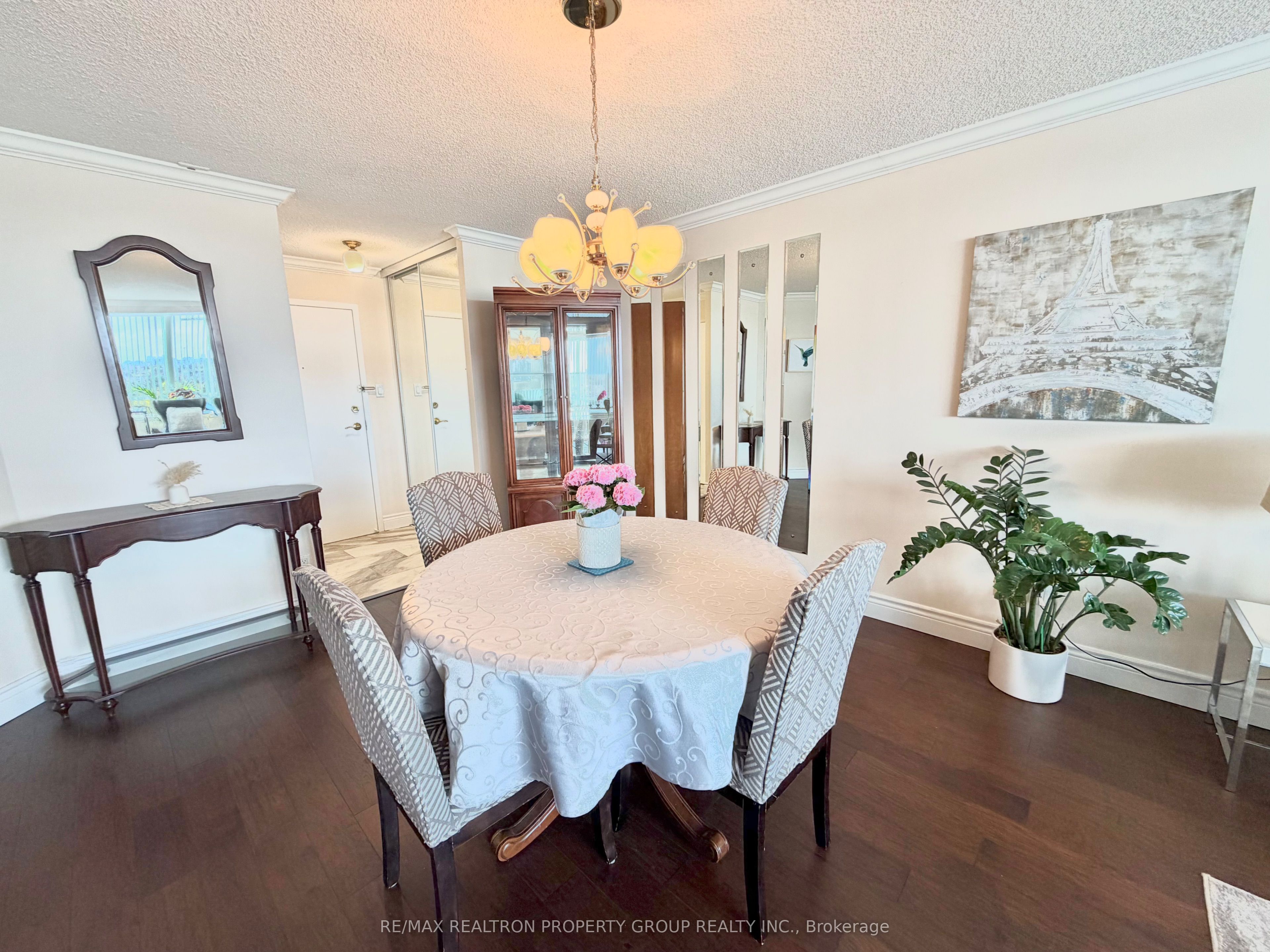 11753 Sheppard Avenue E 915