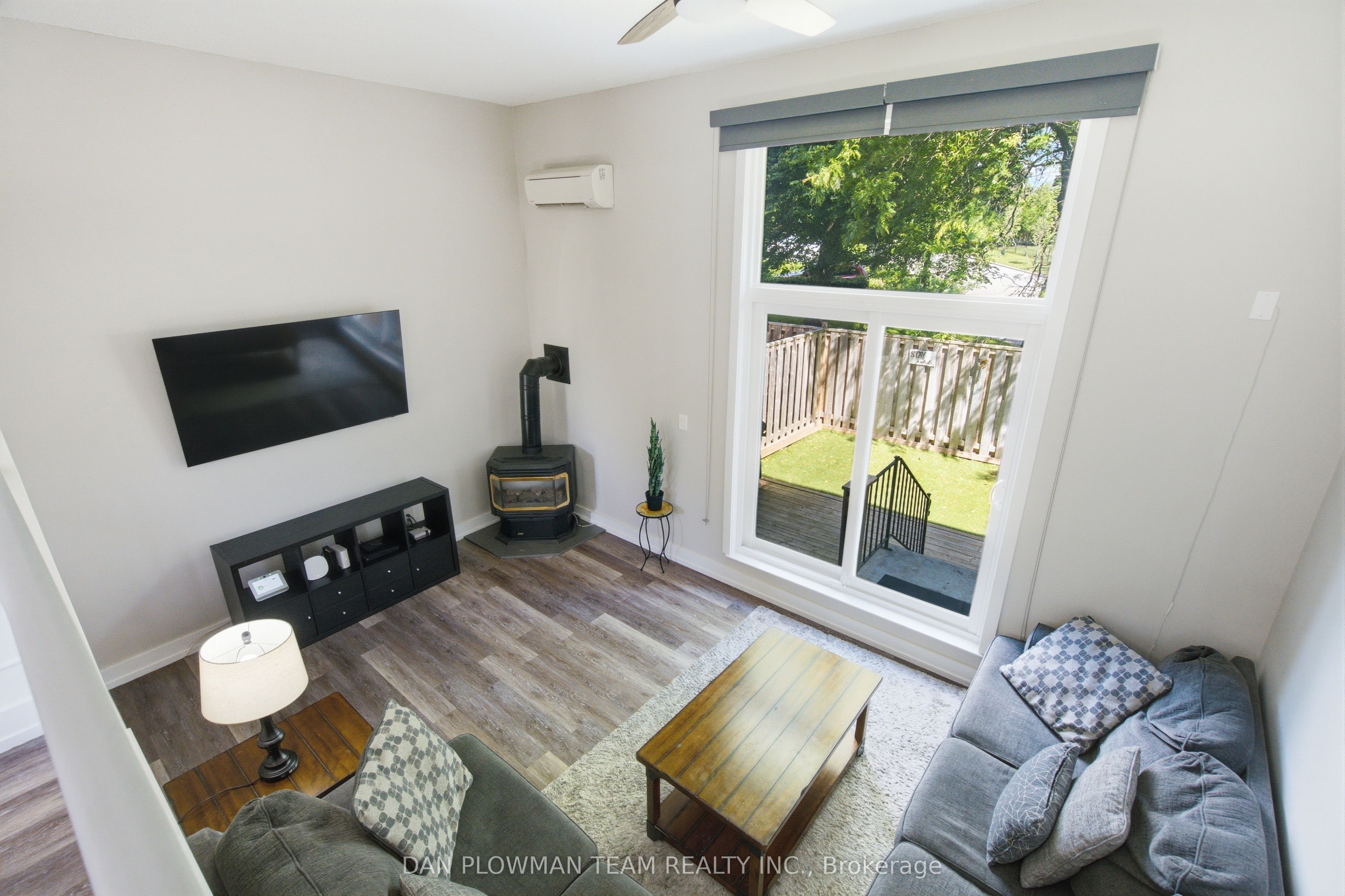350 Camelot Court 45
