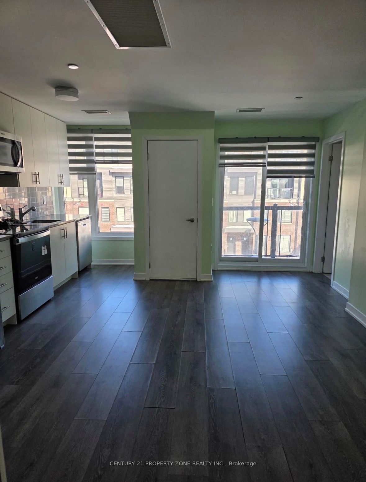 3401 Ridgeway Drive 301