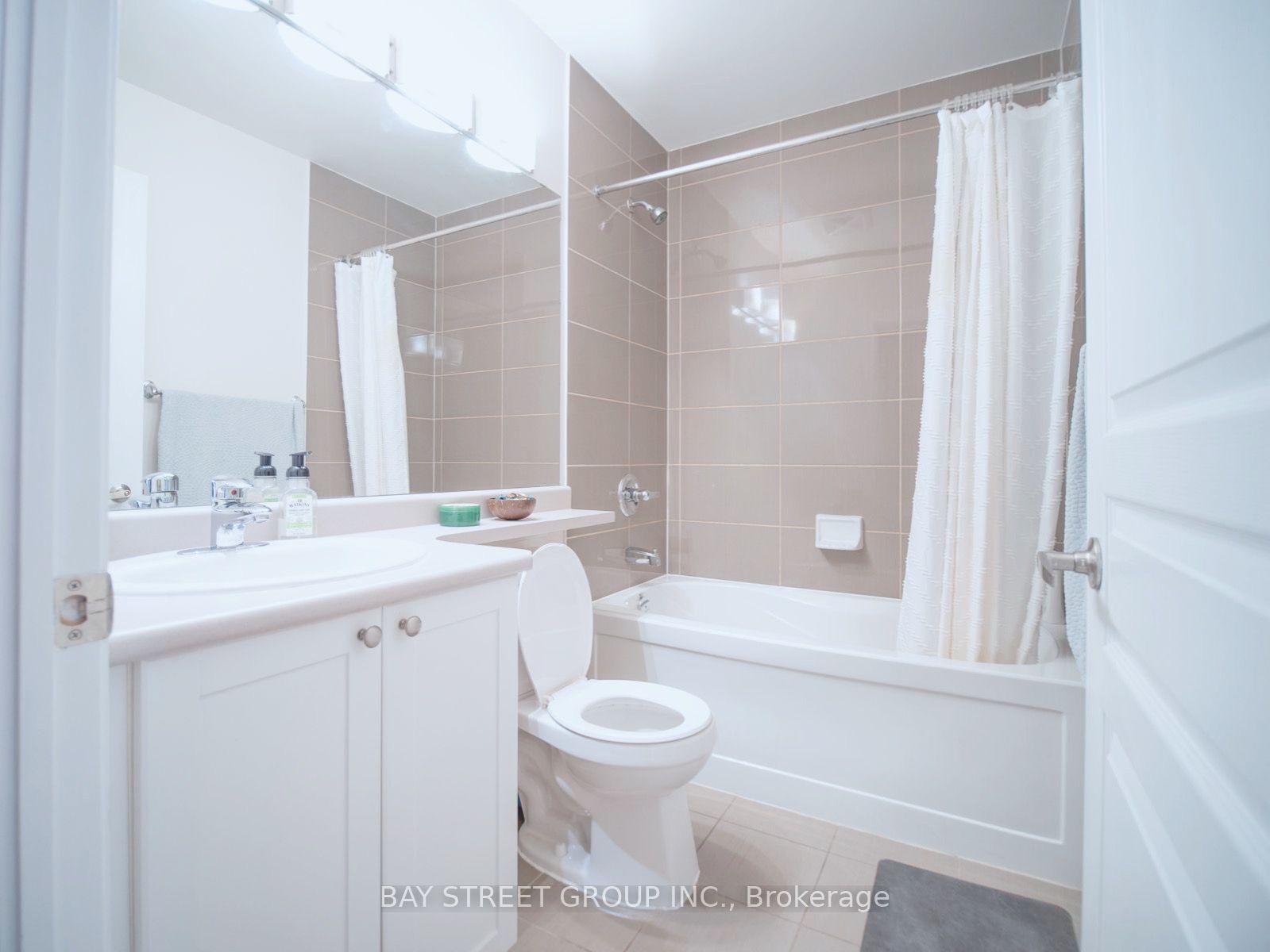 3525 Kariya Drive 307