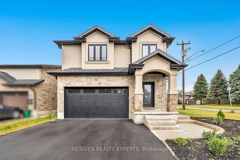 23 Forfar Avenue Kitchener ON N2B 2Z7