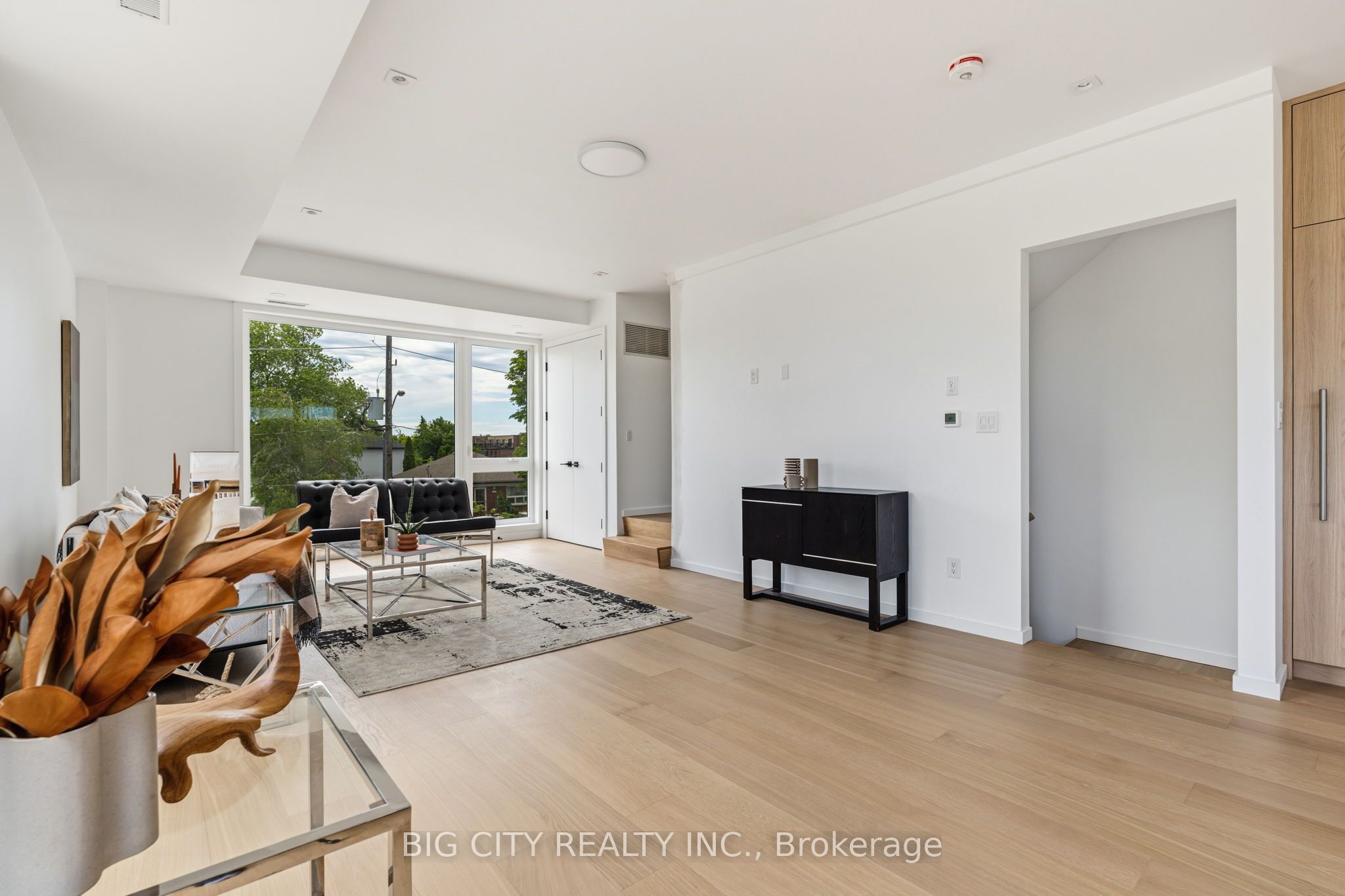 276 Lanor Avenue 3