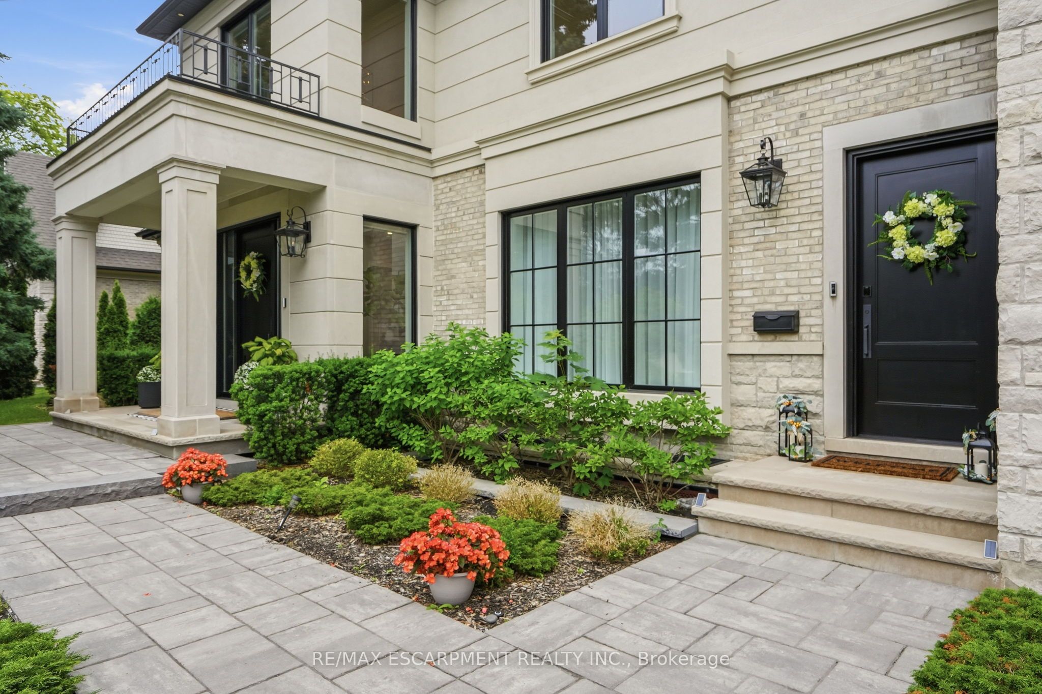 1544 Lochlin Trail