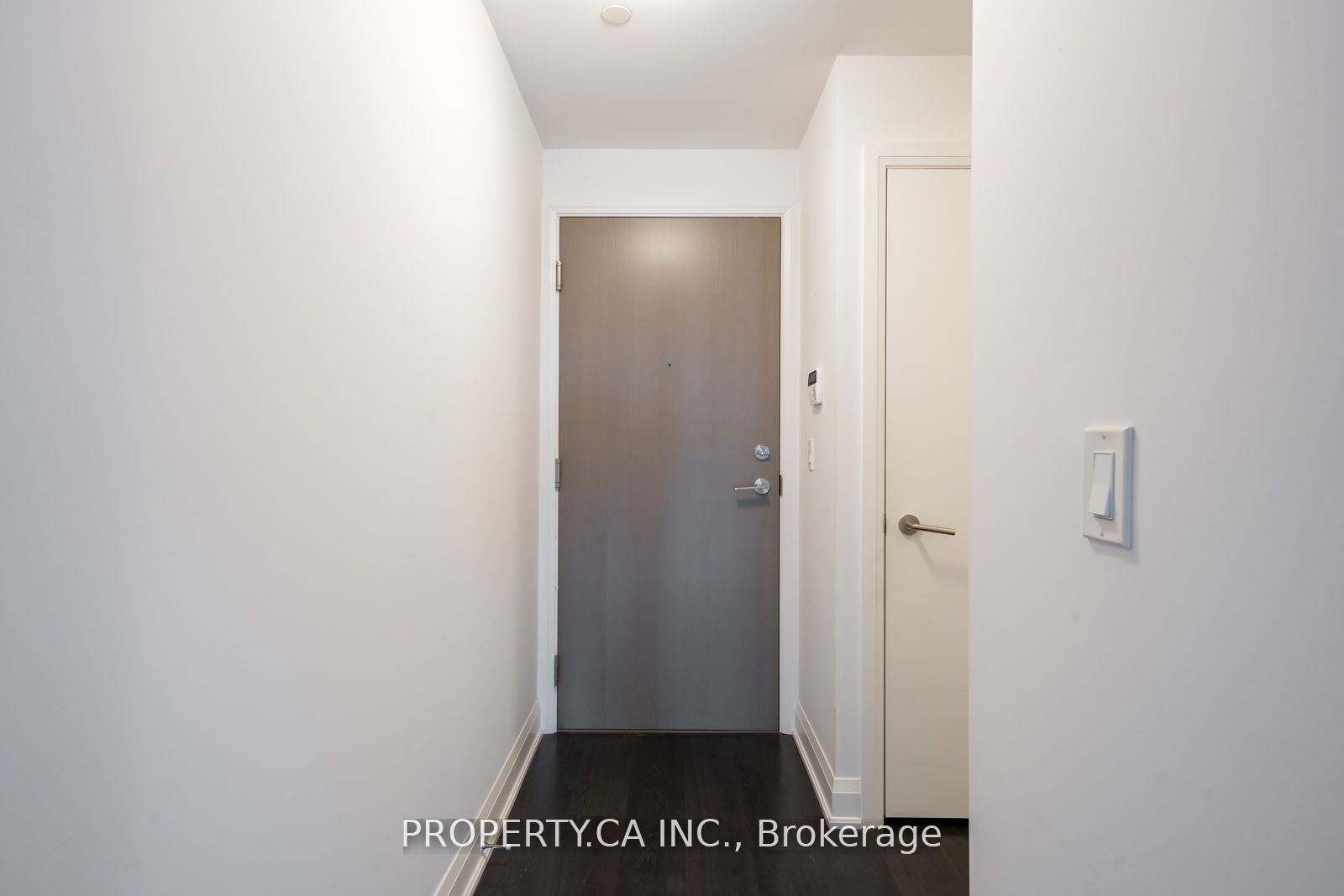 160 Vanderhoof Avenue 601