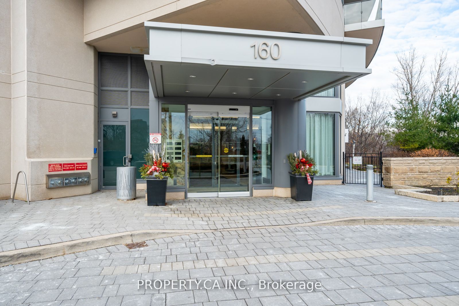 160 Vanderhoof Avenue 601