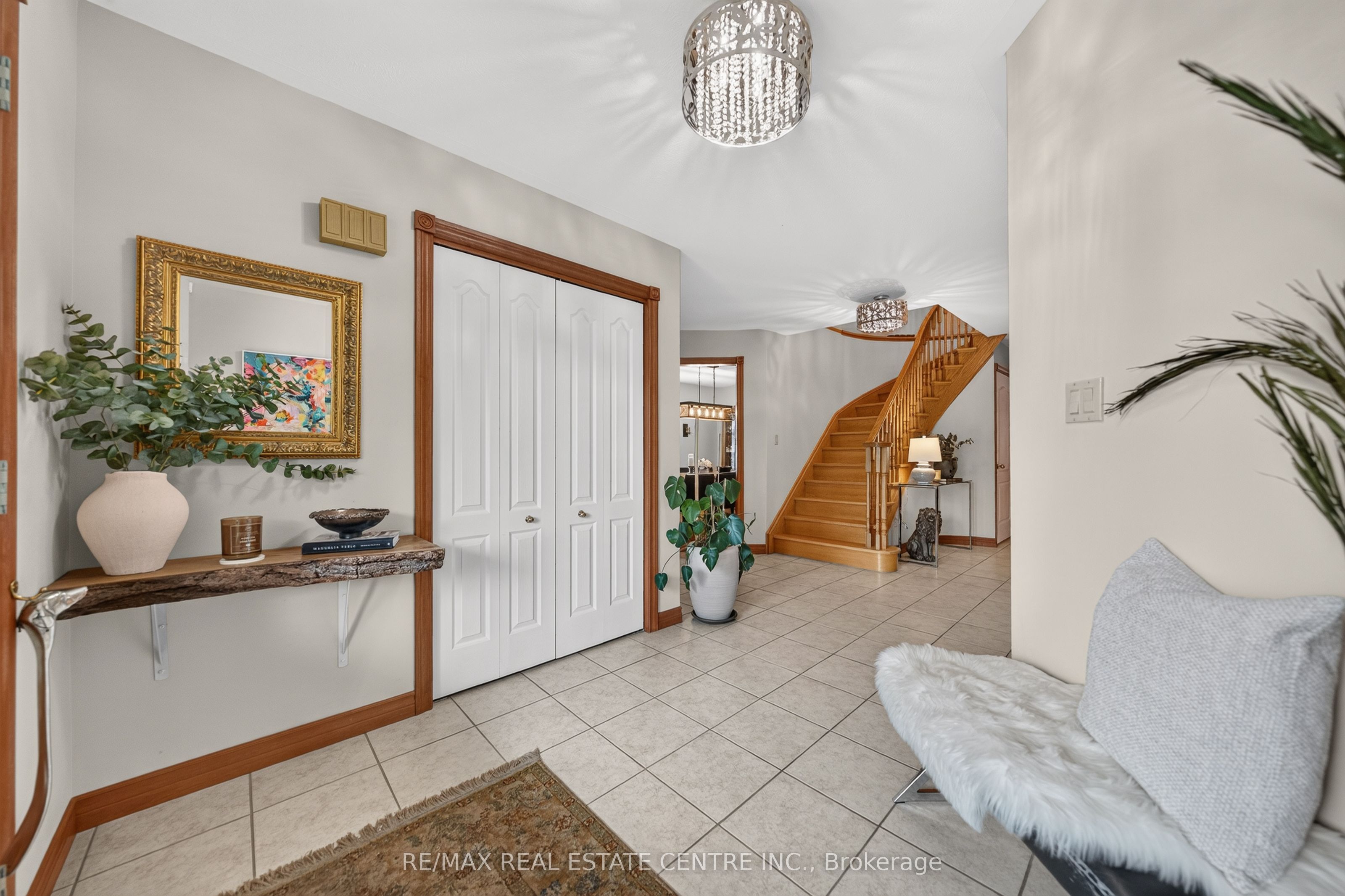 52 Archwood Crescent