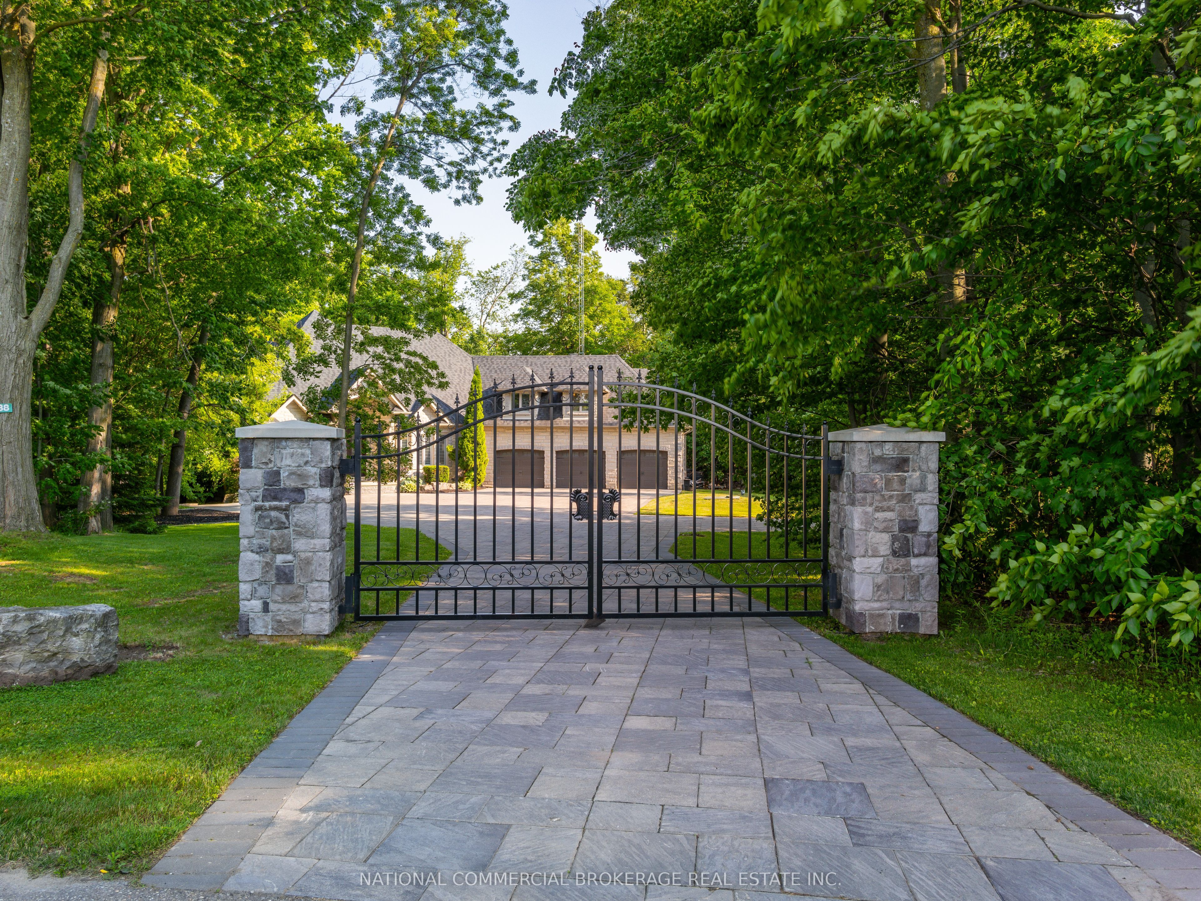 10088 Old Pine Crest Road