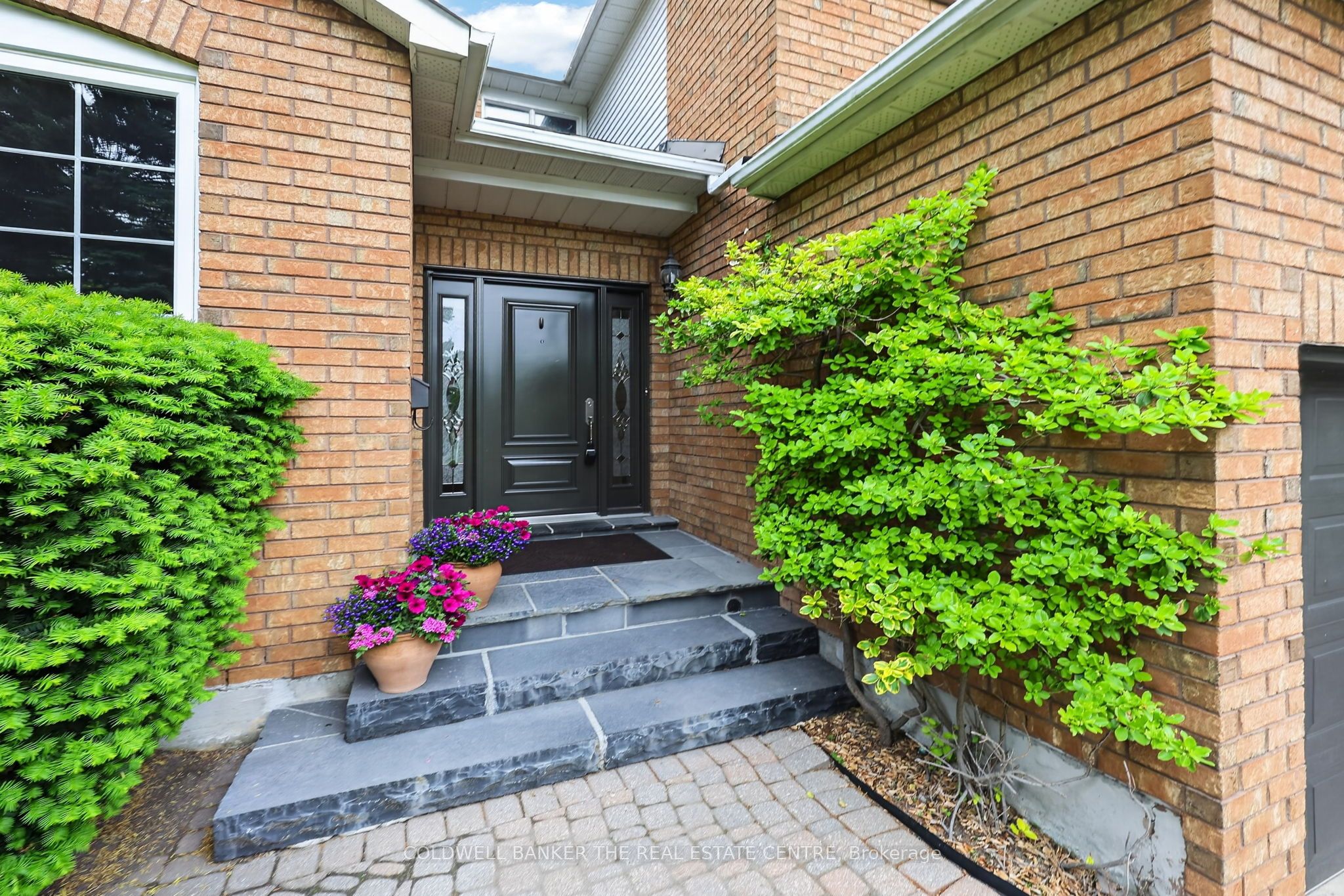 274 Kirby Crescent