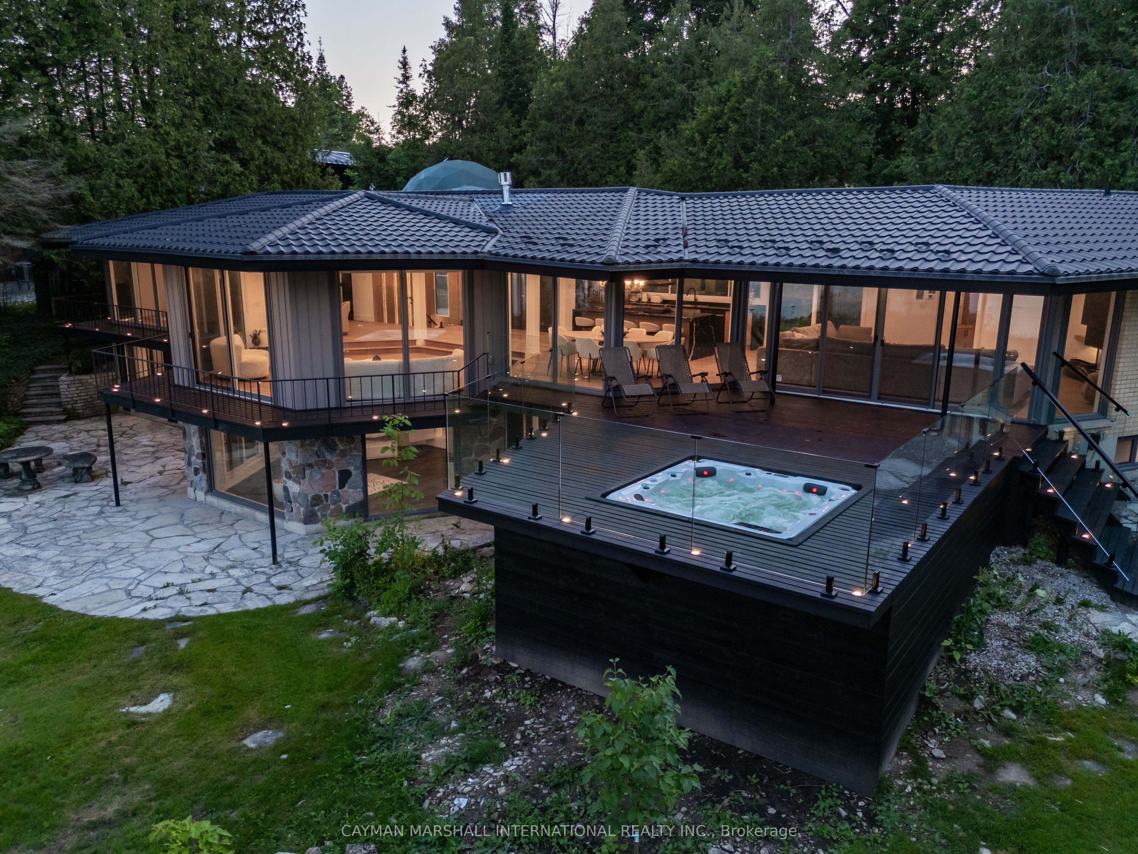 285 BALMY BEACH Road