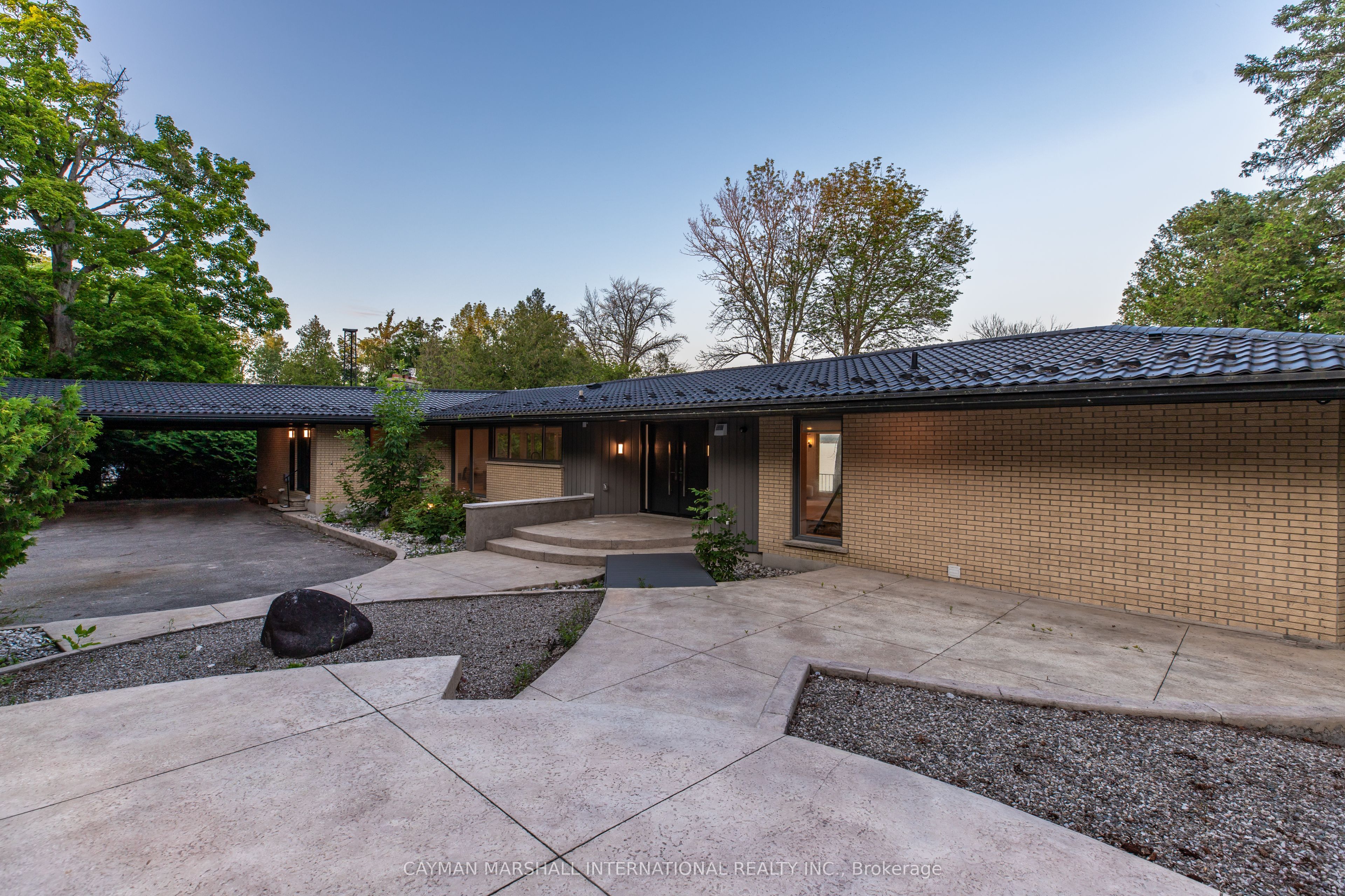 285 BALMY BEACH Road