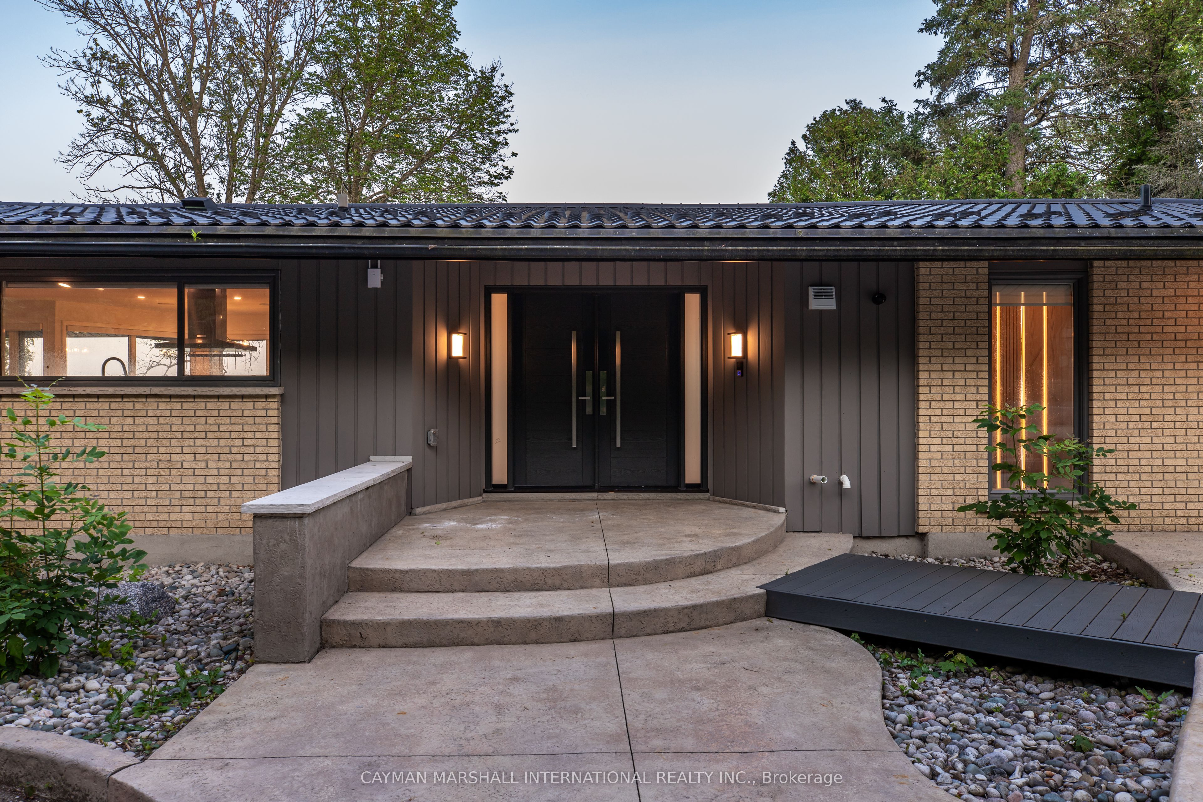 285 BALMY BEACH Road