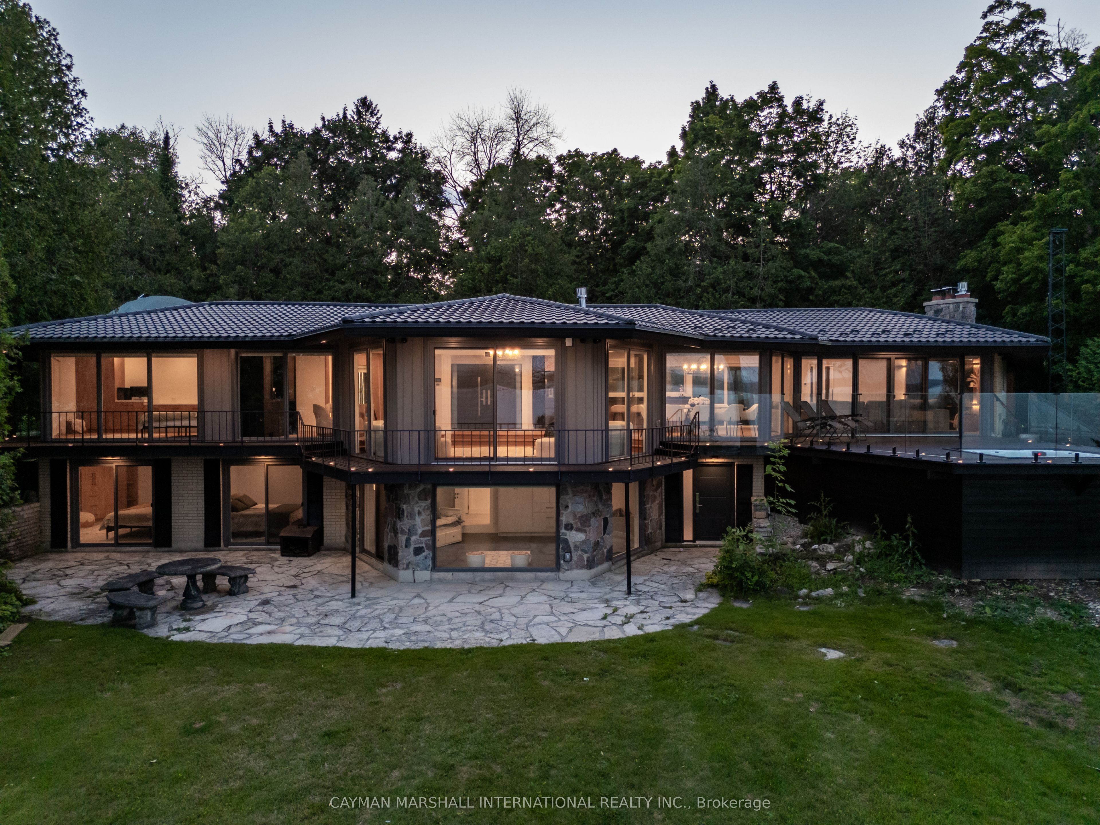 285 BALMY BEACH Road