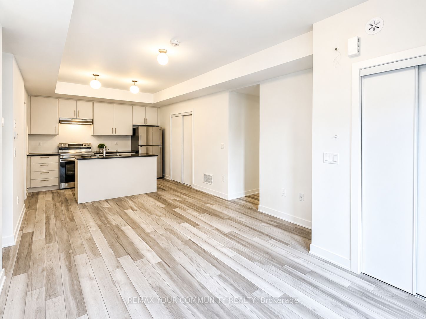 15100 Yonge Street 6B
