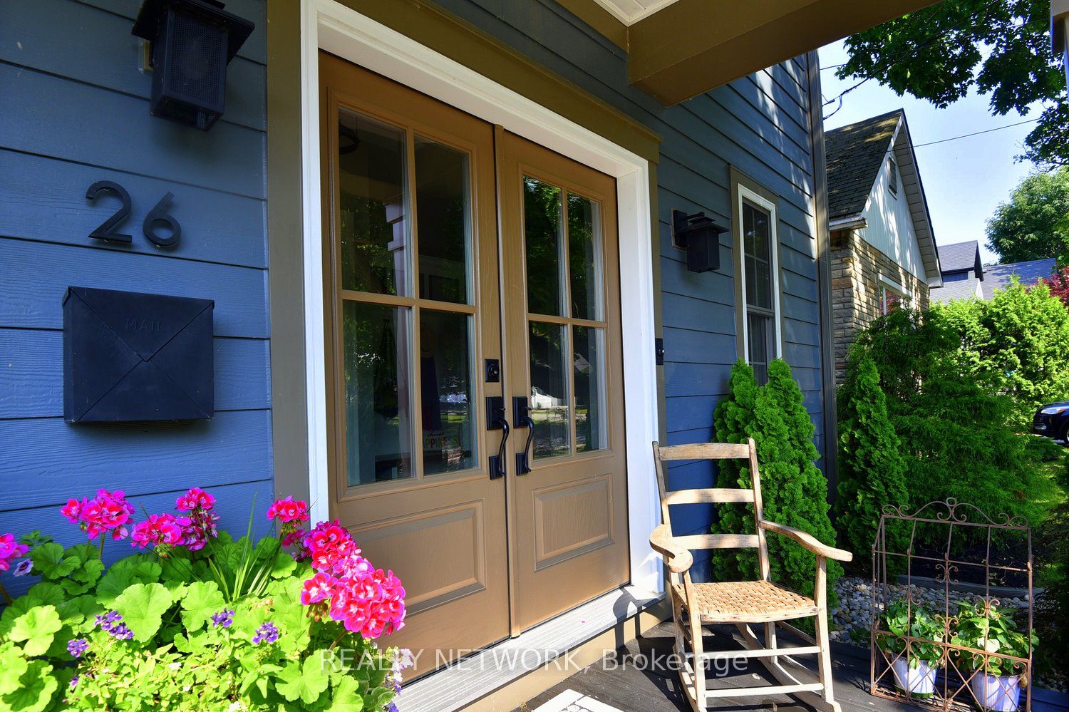 26 Corbett Avenue