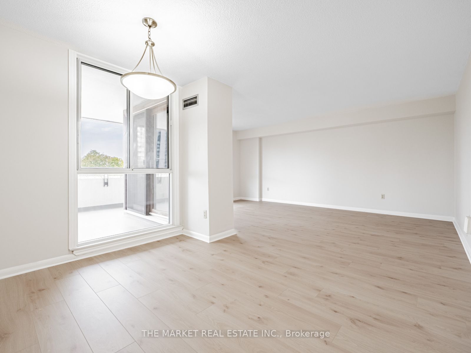 1320 Mississauga Valley Boulevard 507