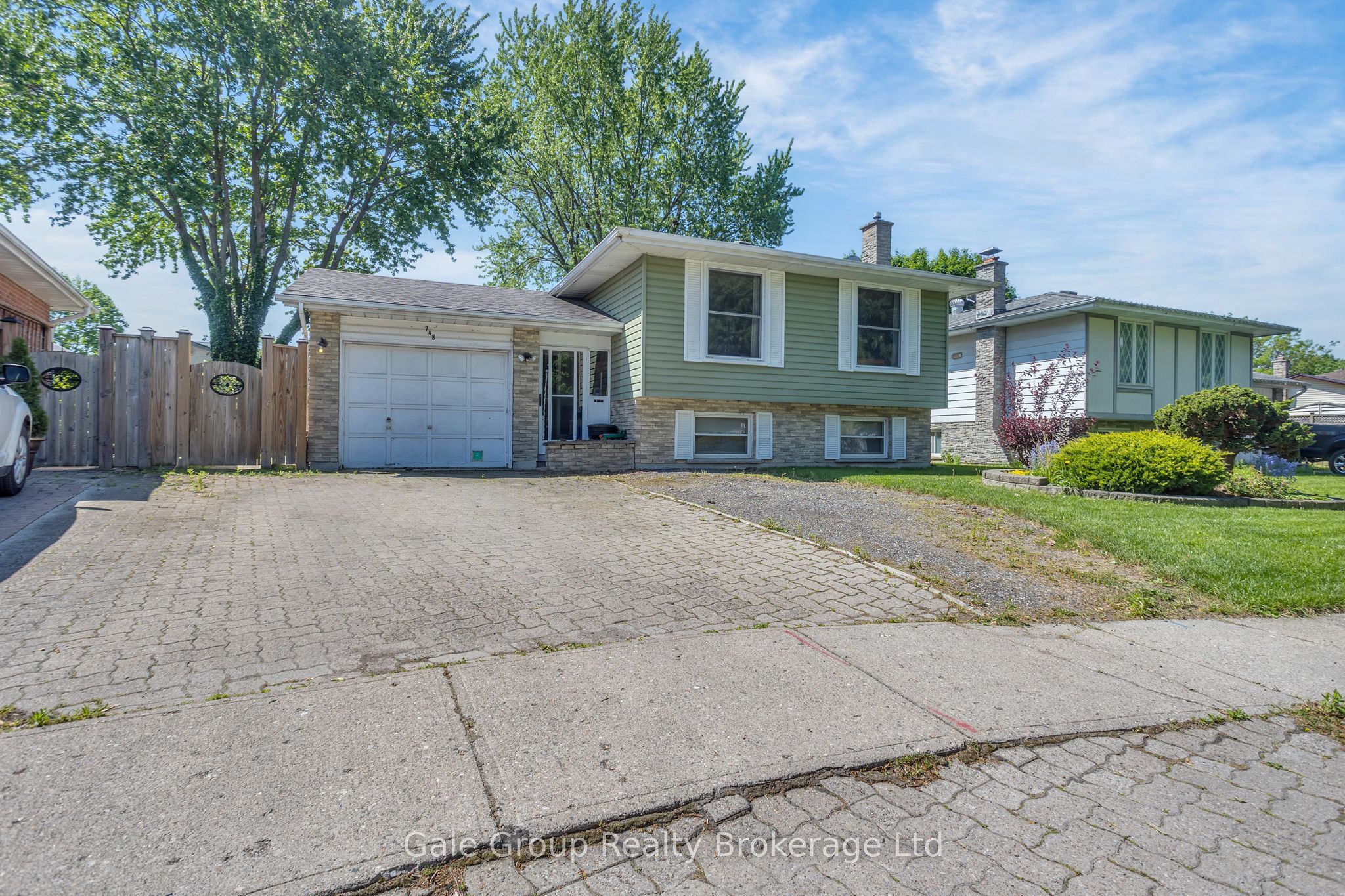 748 BOYLE Drive