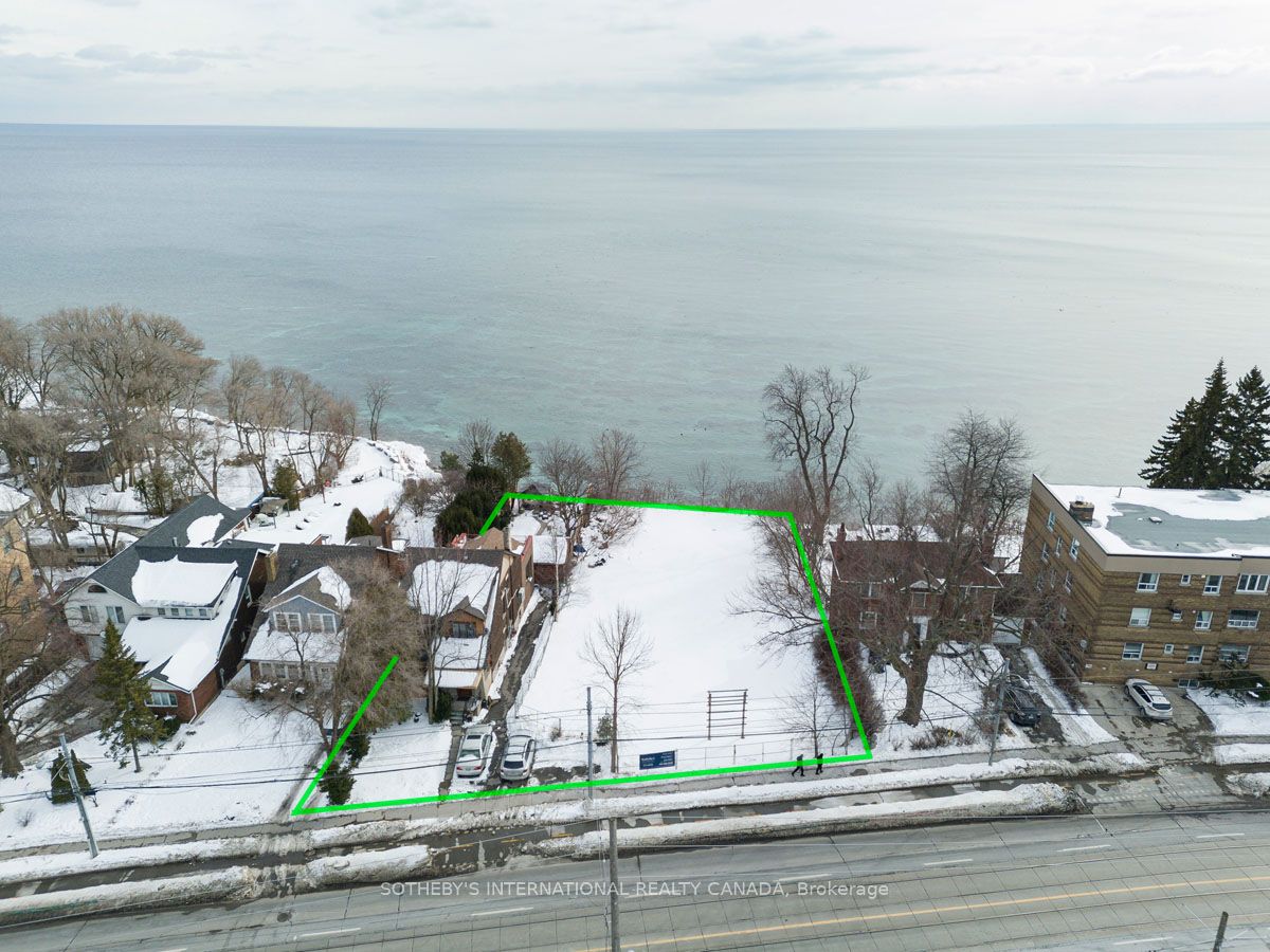 2685 Lake Shore Boulevard W