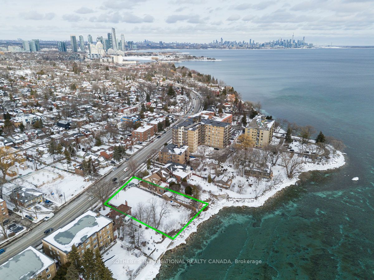 2685 Lake Shore Boulevard W