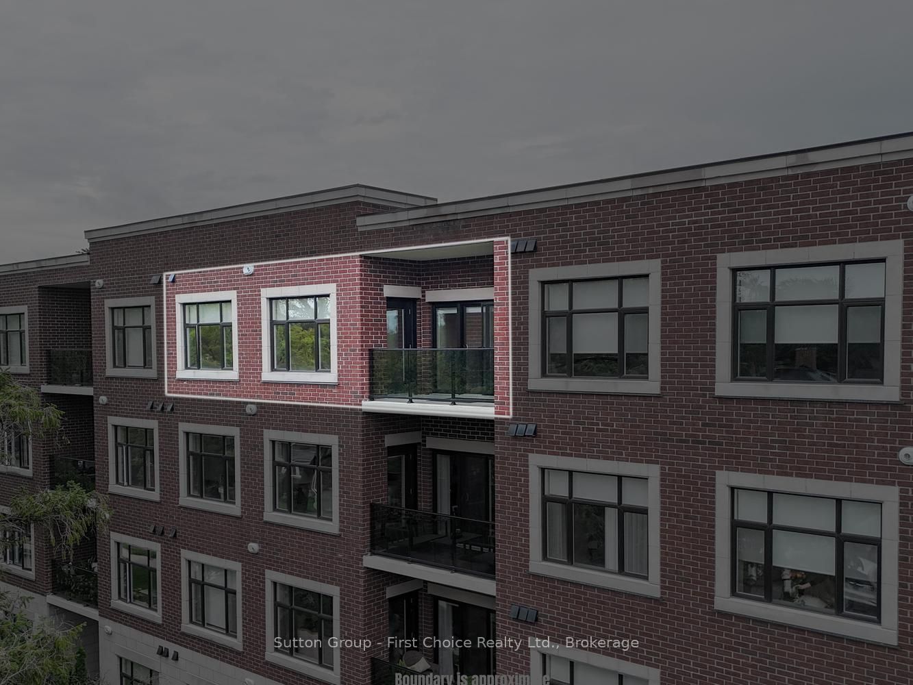 255 JOHN Street N 412