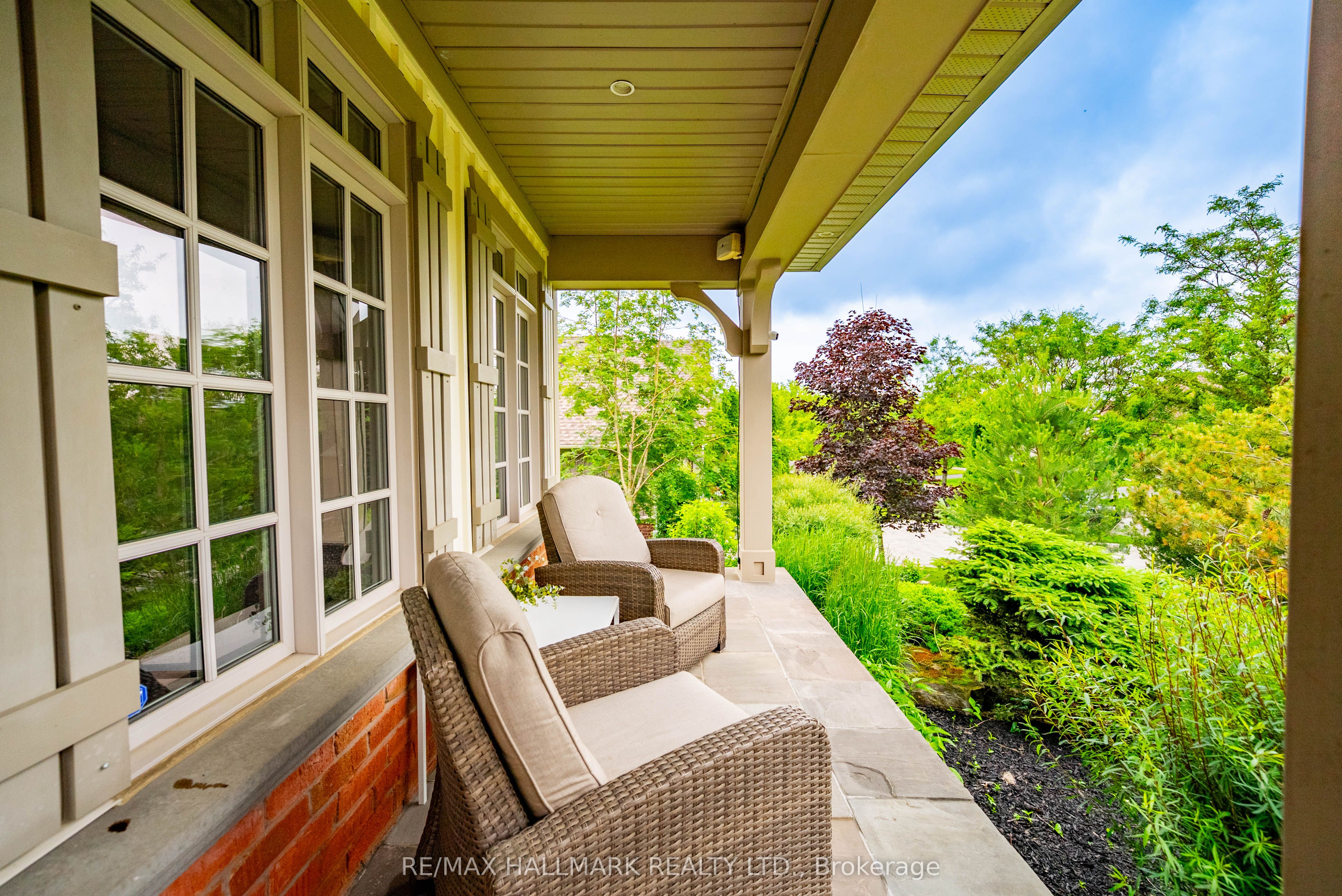 8 Forestgreen Drive