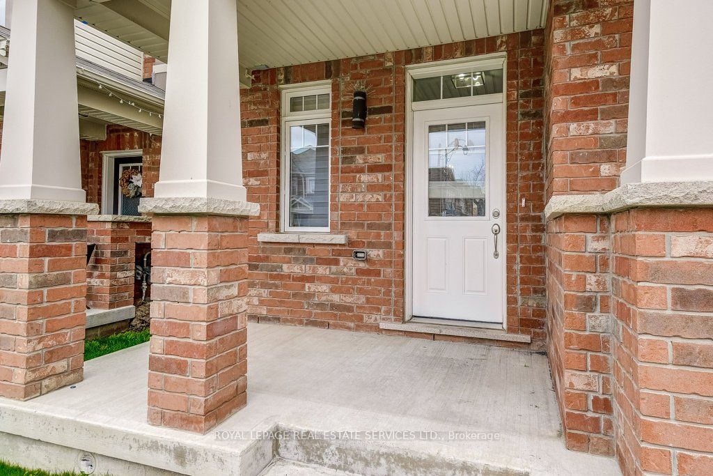 329 Gooding Crescent