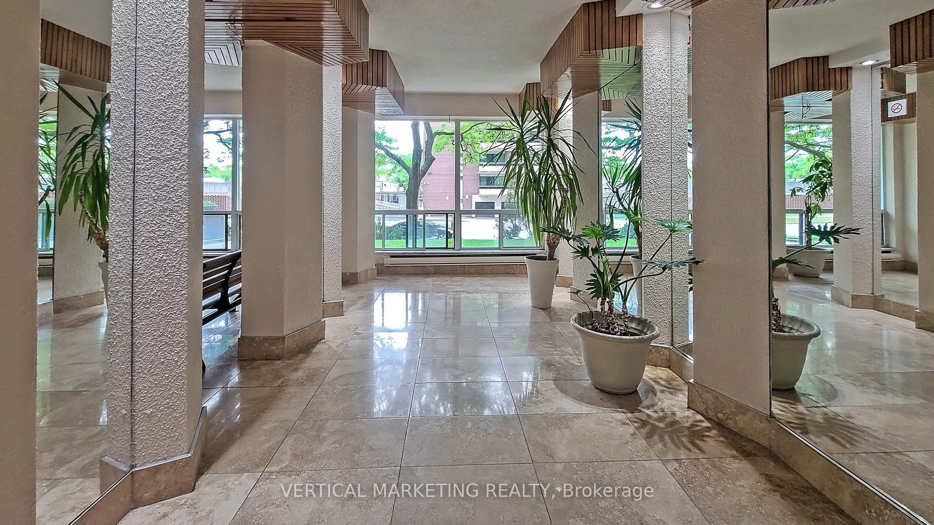 20 Gilder Drive E PH07