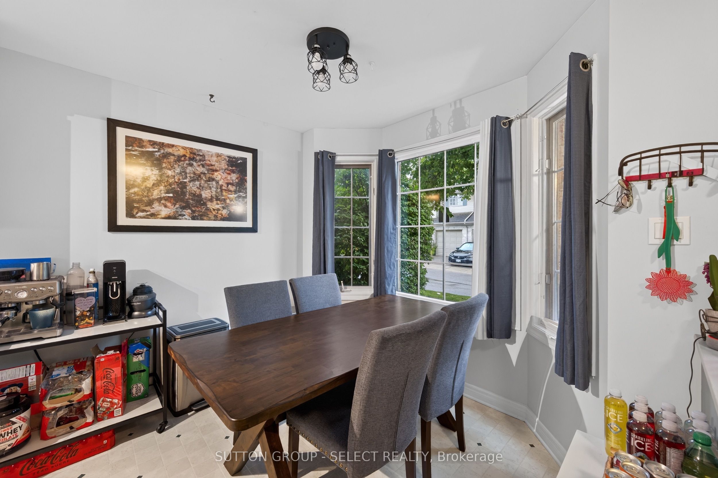 410 Ambleside Drive 21
