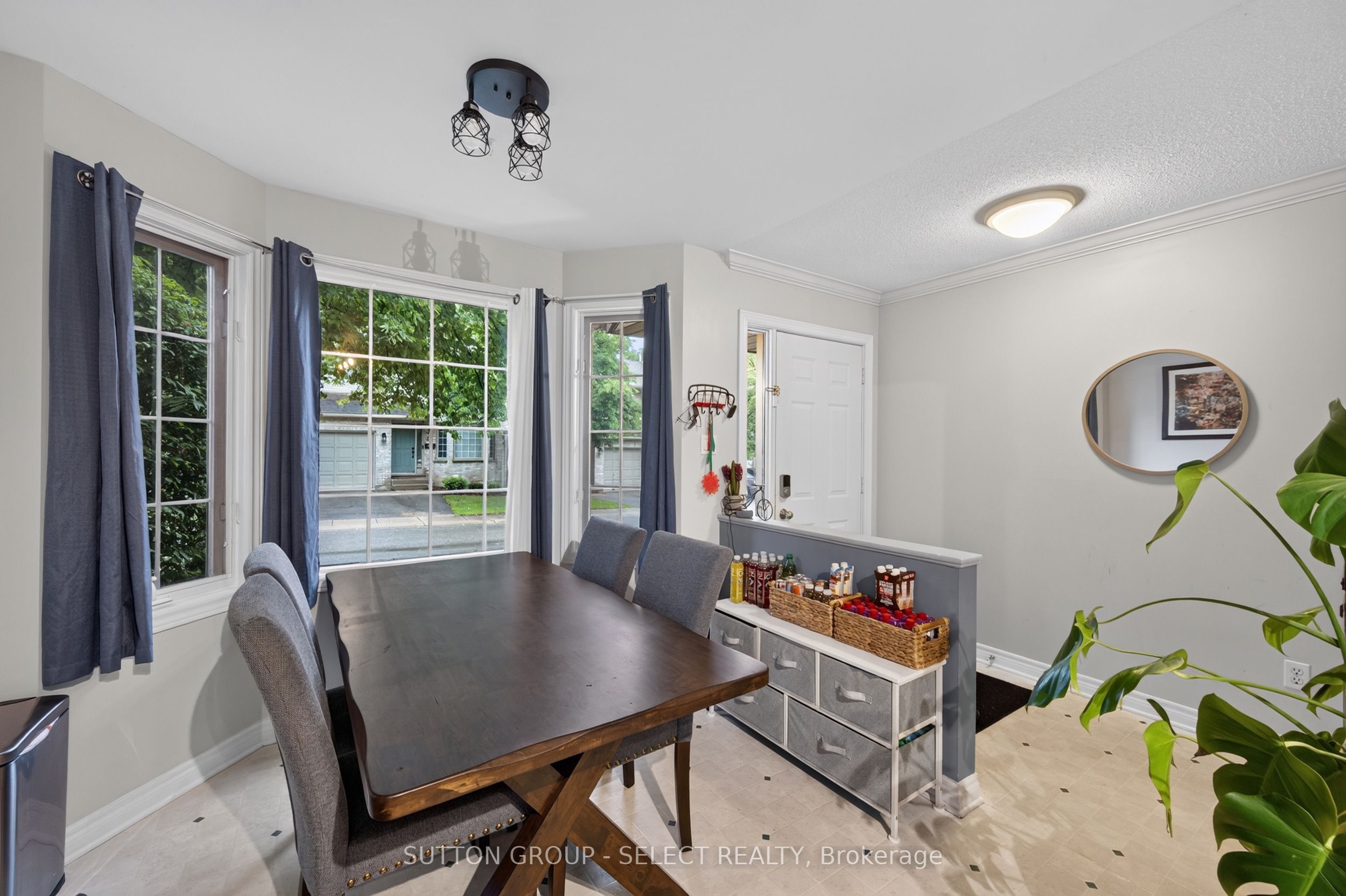 410 Ambleside Drive 21